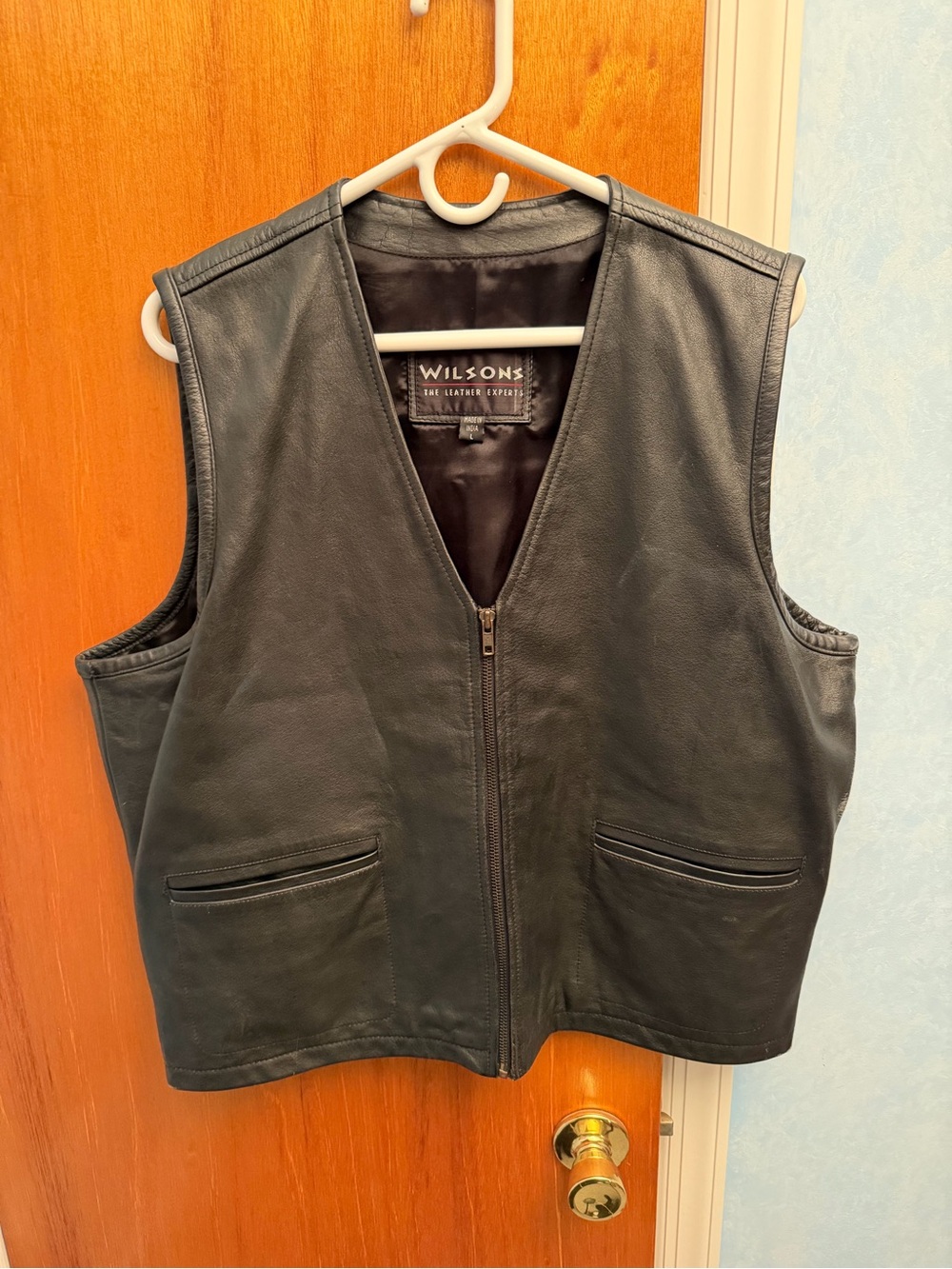 Men’s Wilson’s leather genuine L Large vest black 2 front pockets